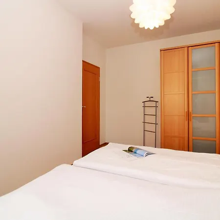 Apartment Haus Triton 4 *